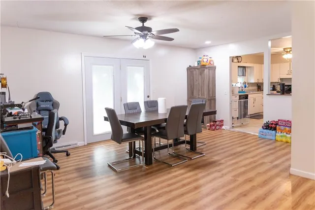 $215,000 | 1129 Fairlawn Avenue, Marshall, MO 65340