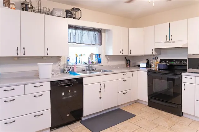 $215,000 | 1129 Fairlawn Avenue, Marshall, MO 65340