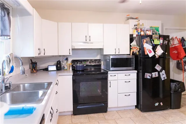 $215,000 | 1129 Fairlawn Avenue, Marshall, MO 65340