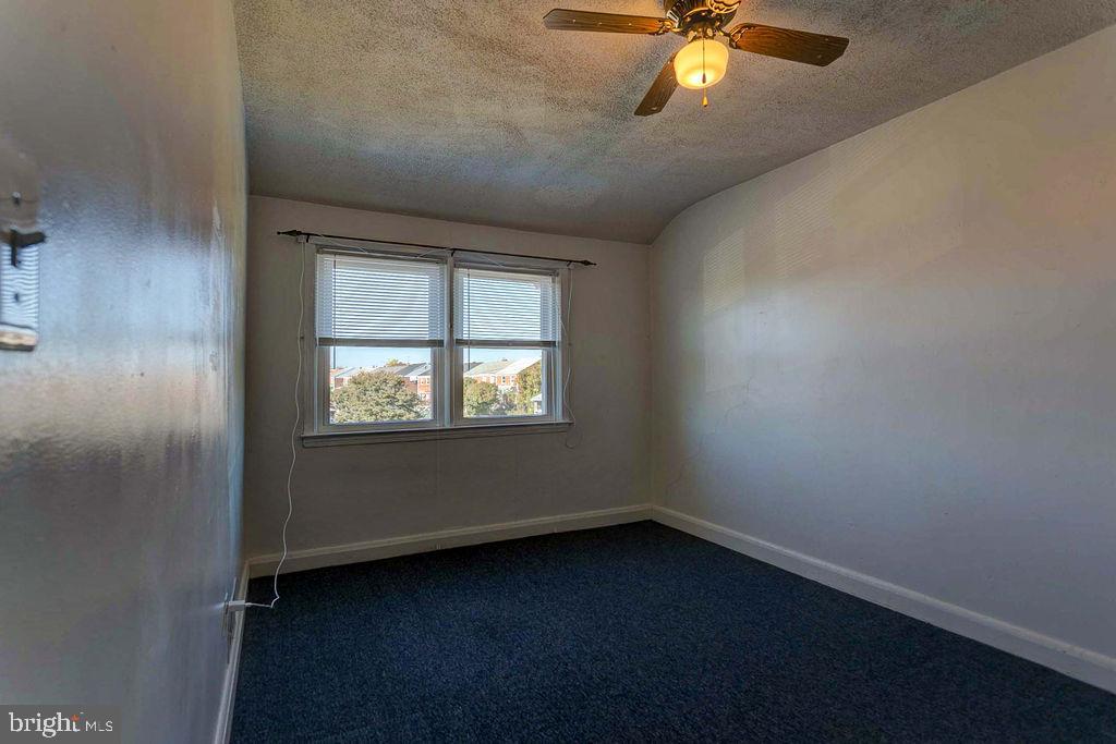 1909 Quentin Road Baltimore, MD 21222 - Photo 22 of 41