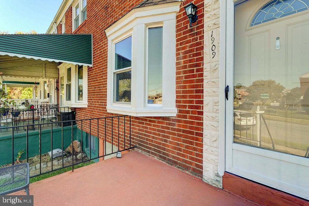 1909 Quentin Road Baltimore, MD 21222 - Photo 5 of 41