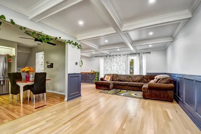 $389,873 | 15251 Colina Avenue, Oak Forest, IL 60452