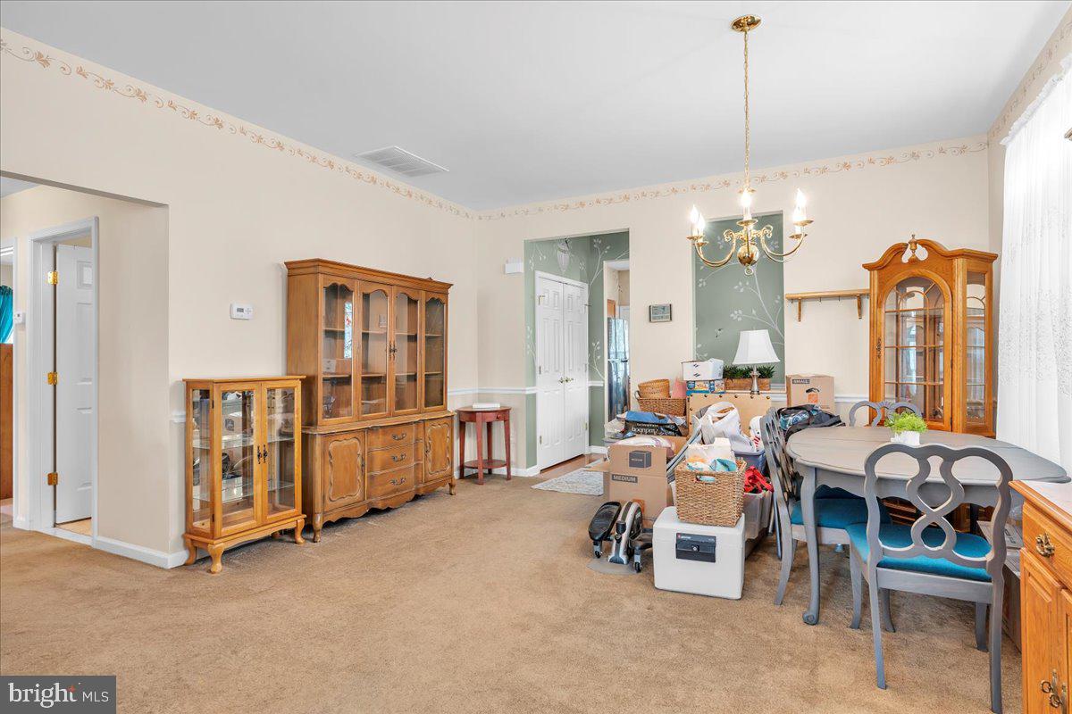 546 Riviera Drive Williamstown, NJ 08094 - Photo 8 of 26 Gallery Image 8