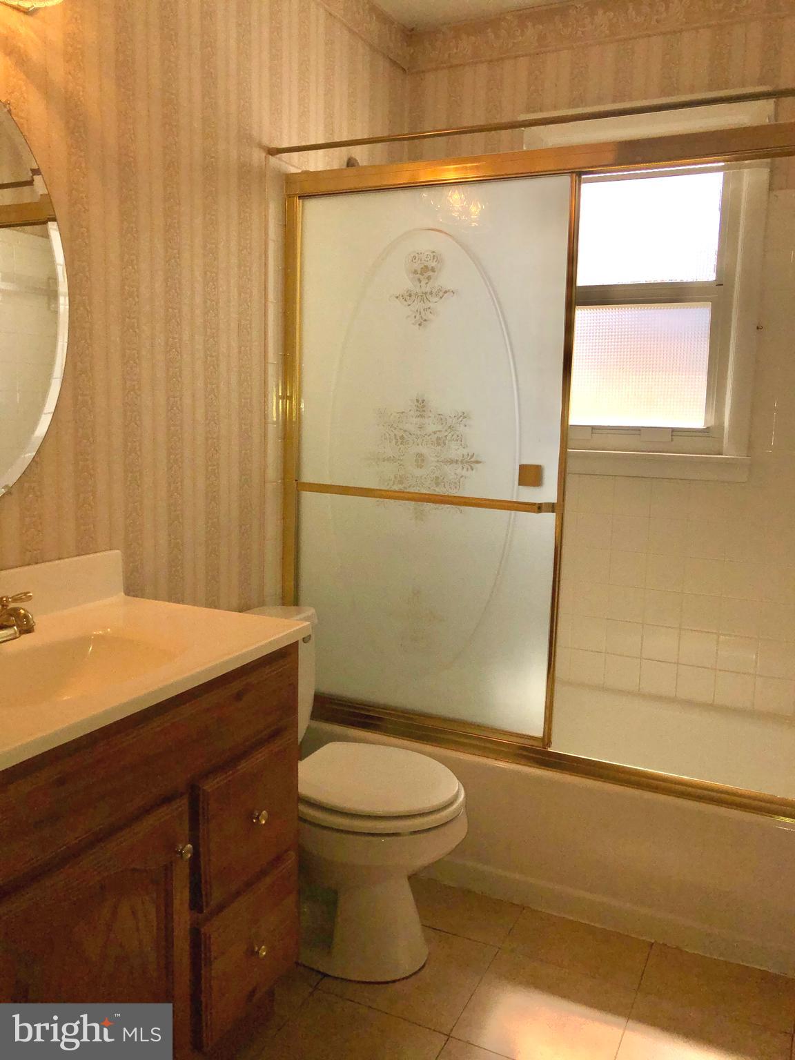 403 Ridgely Road Glen Burnie, MD 21061 - Photo 8 of 16 Bathroom on Main Level