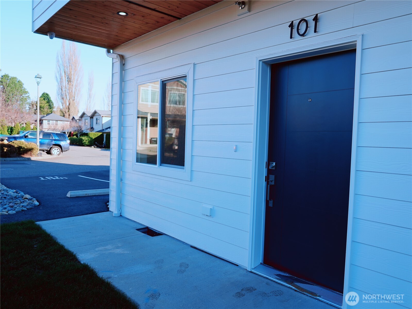 2155 Siddle Loop, Unit 101 Ferndale, WA 98248 - Photo 4 of 9