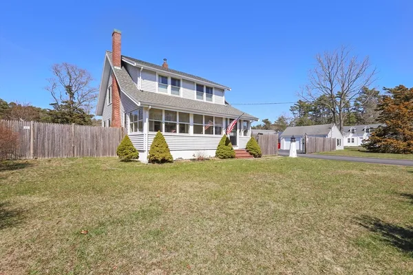 $695,000 | 2614 Cranberry Highway, Wareham, MA 02571
