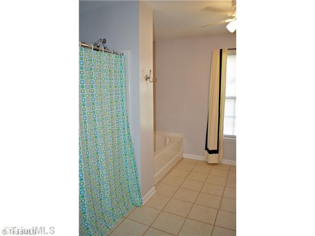 5754 Davis Road Walkertown, NC 27051 - Photo 9 of 16 Master Bath/Spa.