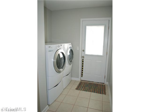 5754 Davis Road Walkertown, NC 27051 - Photo 10 of 16 Laundry Room. Separate Laundry/Mud Room!