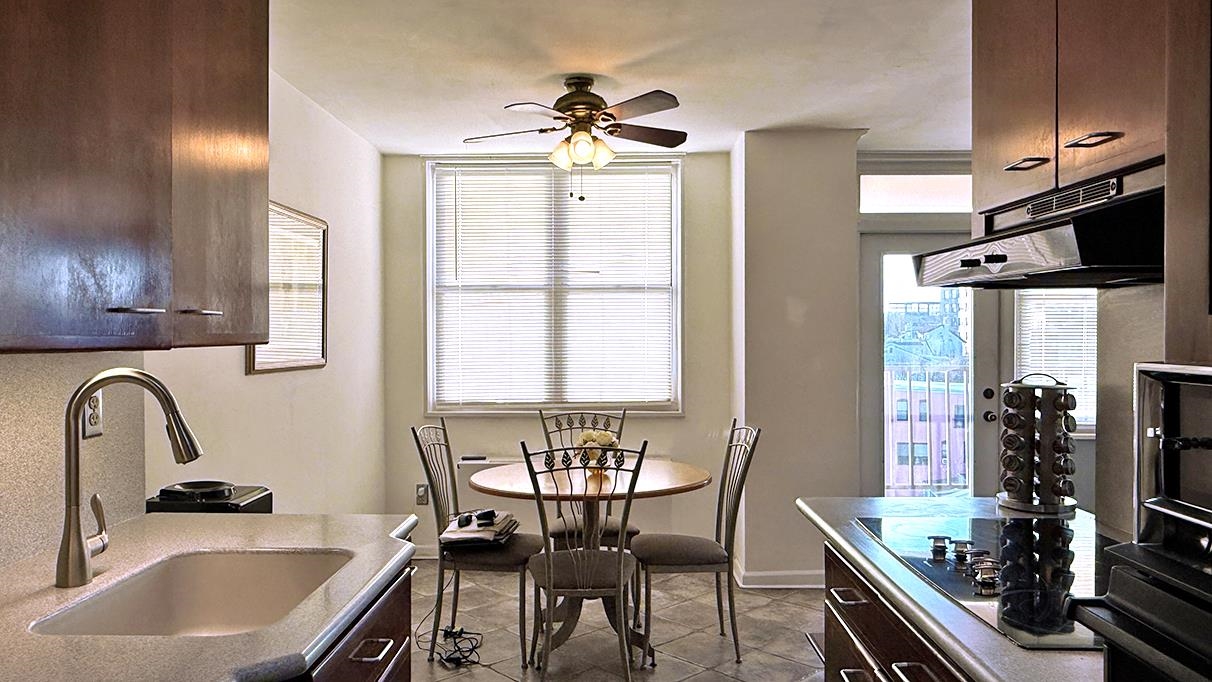 380 Mountain Road, Unit 714 Union City, NJ 07087 - Photo 7 of 31