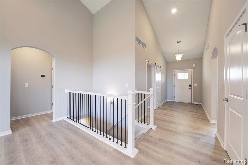 2014 Shale Drive Howell, MI 48843 - Photo 8 of 36