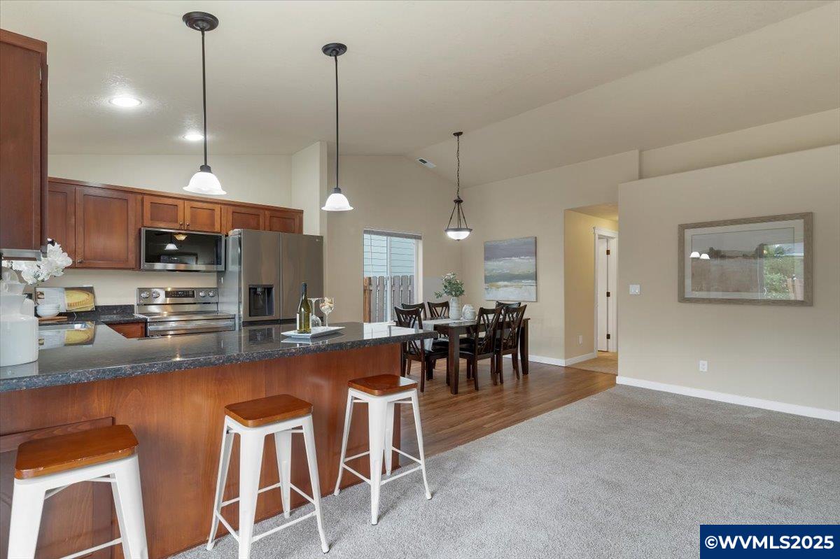 2248 Equestrian Loop South Salem, OR 97302 - Photo 10 of 40