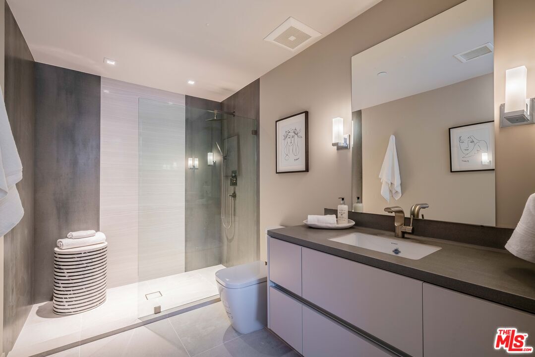 2391 Roscomare Road, Unit 401 Los Angeles, CA 90077 - Photo 16 of 22