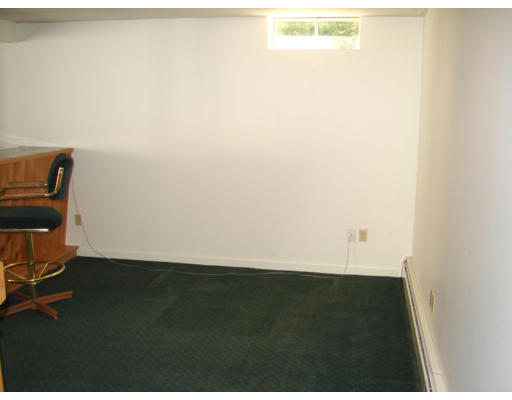 9 Hunters Lane Ashland, MA 01721 - Photo 21 of 26 Gallery Image 21