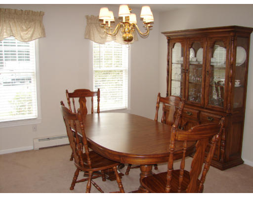 9 Hunters Lane Ashland, MA 01721 - Photo 4 of 26 Gallery Image 4