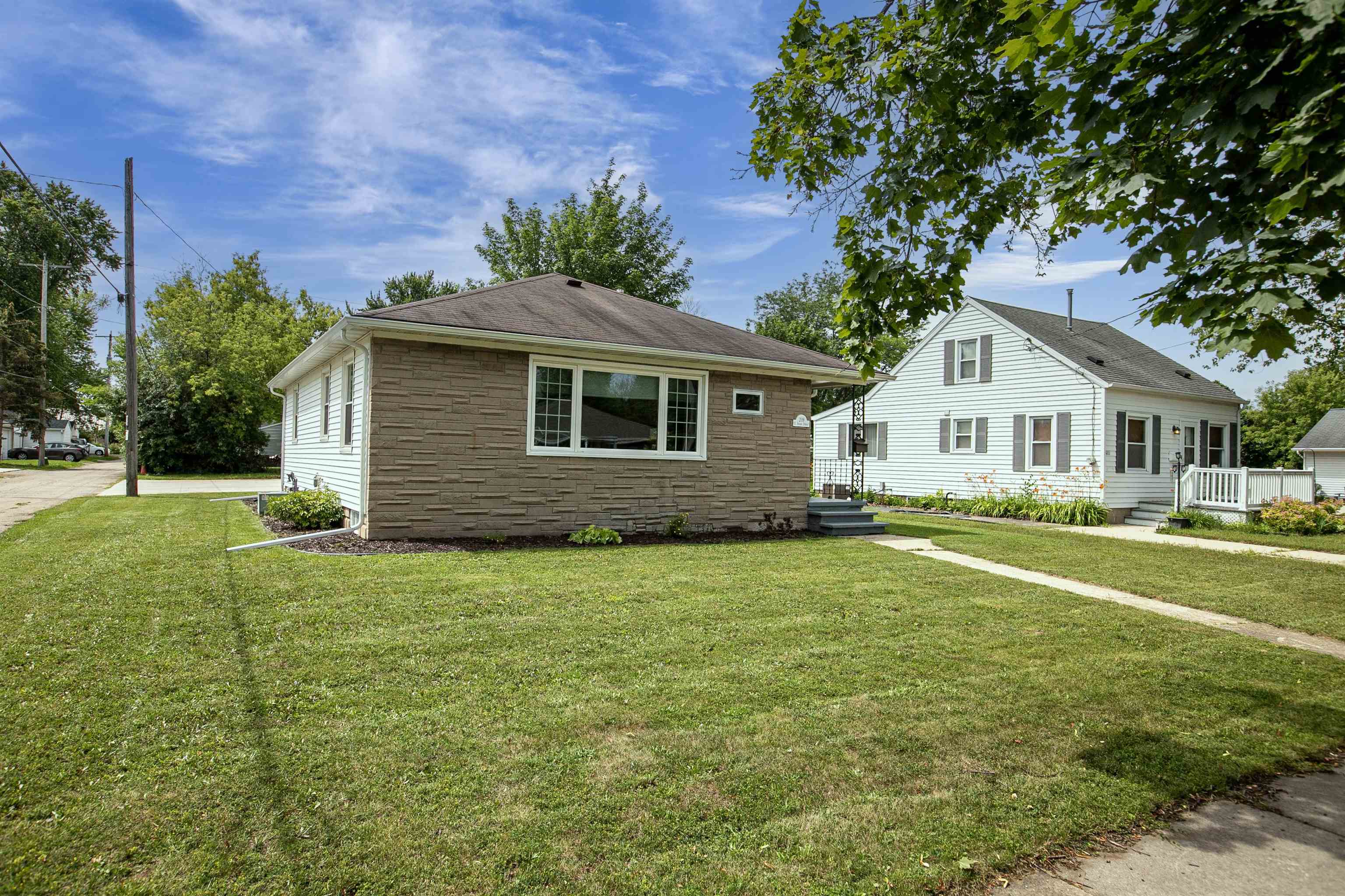 209 East 2nd Street Kimberly, WI 54136 - Photo 2 of 25