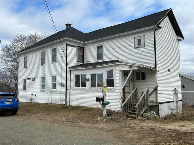 $66,000 | 4 Gifford Street, Patten, ME 04765