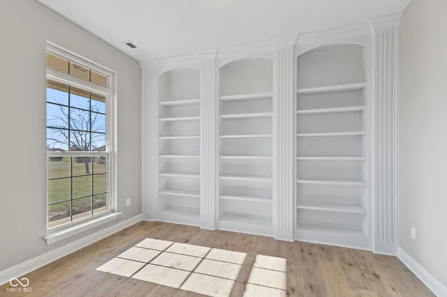 $750,000 | 3192 East 400S, Greenfield, IN 46140