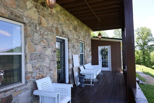 $850,000 | 213 Richardson Hollow Lane, Gainesboro, TN 38562