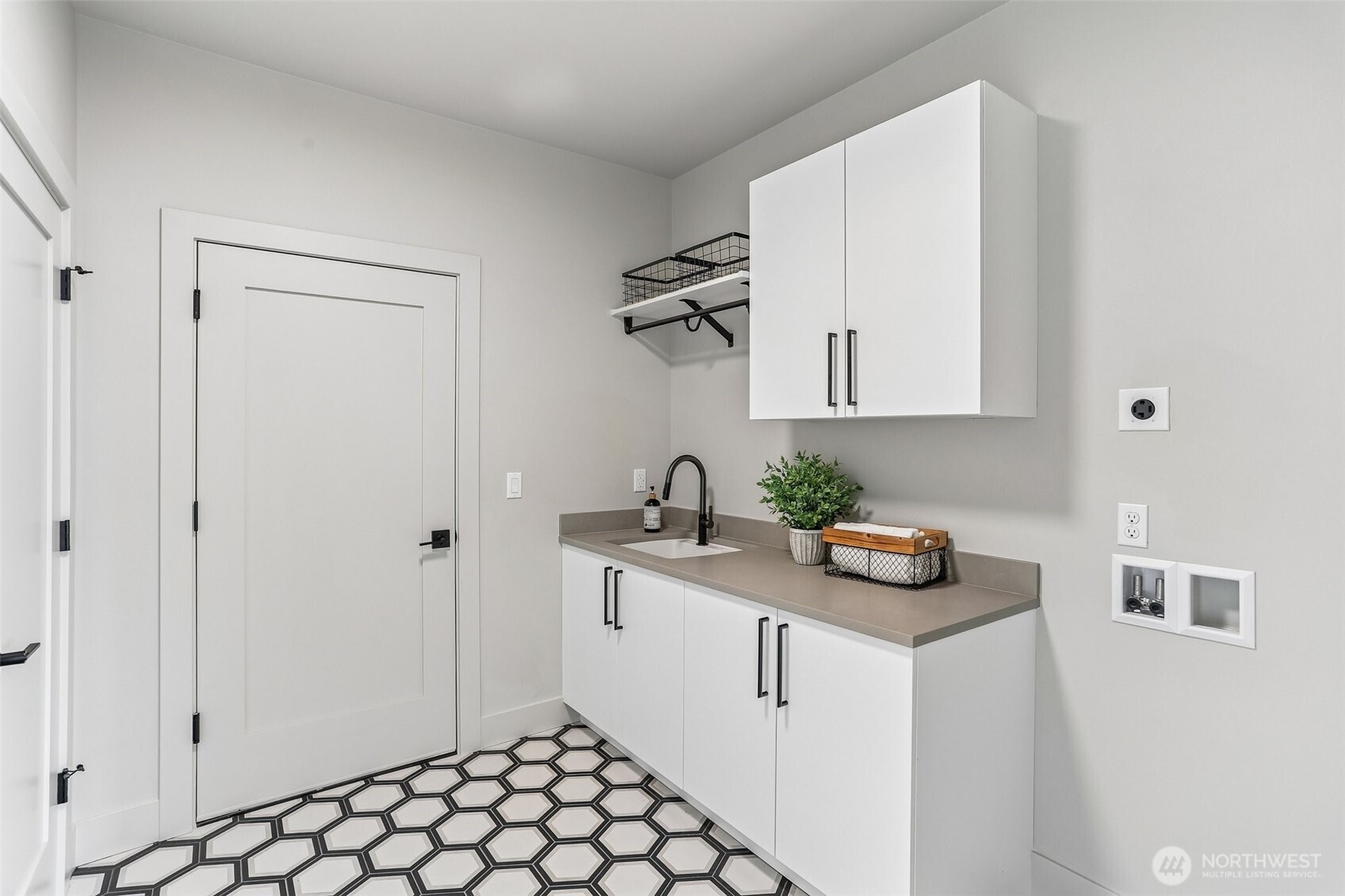 1015 North 35th Street Renton, WA 98056 - Photo 18 of 39 Gallery Image 18
