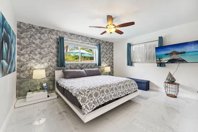 $1,000,000 | 1243 Garfield Street, Hollywood, FL 33019