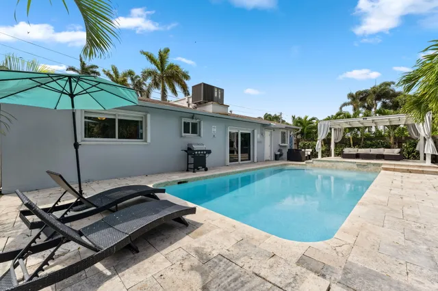 $1,000,000 | 1243 Garfield Street, Hollywood, FL 33019