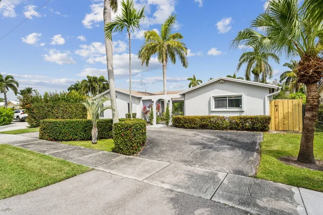 $1,000,000 | 1243 Garfield Street, Hollywood, FL 33019