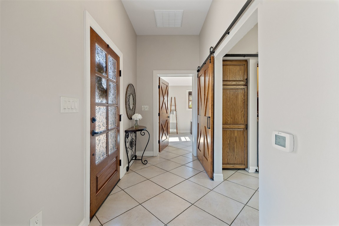 1120 Canyon View Road Dripping Springs, TX 78620 - Photo 28 of 40 Zero-threshold throughout