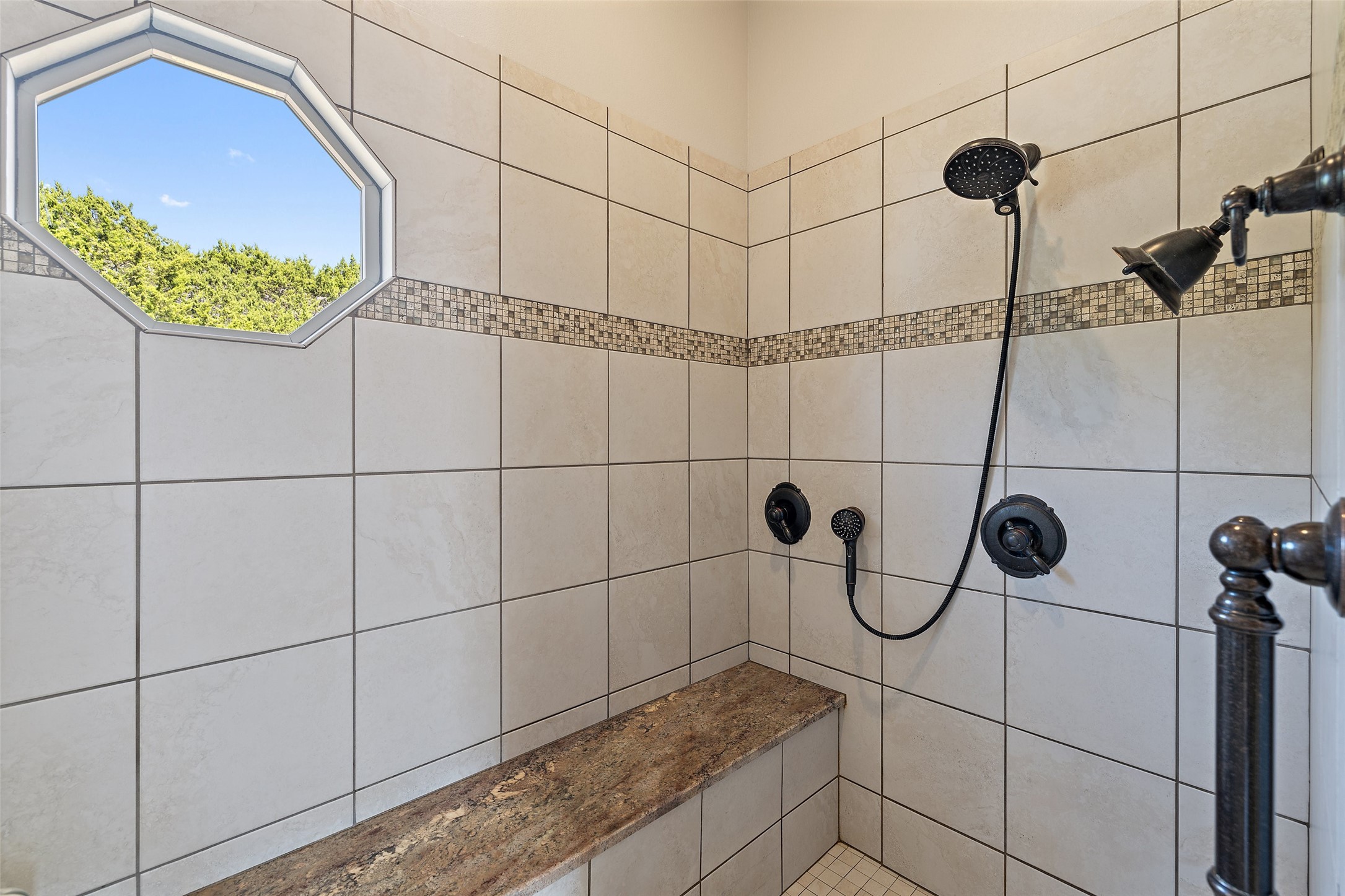 1120 Canyon View Road Dripping Springs, TX 78620 - Photo 31 of 40 a bathroom with a shower