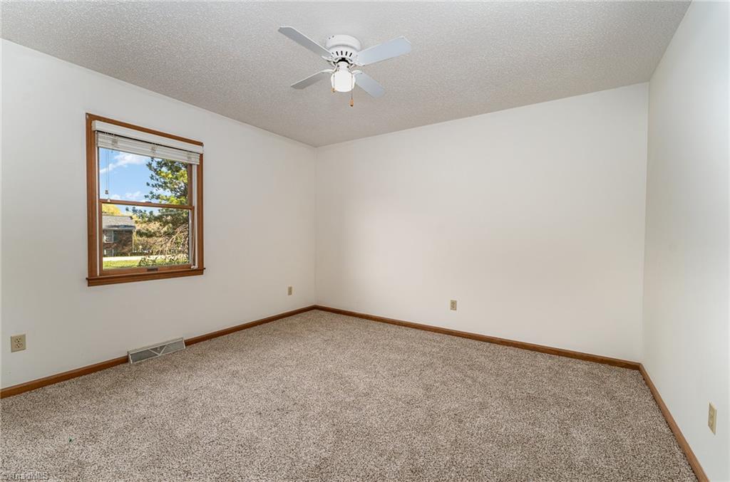 4104 Wickenham Road Walkertown, NC 27051 - Photo 15 of 30 Gallery Image 15