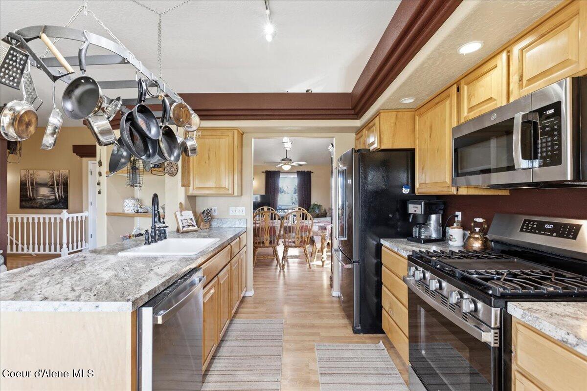 222 East Remington Road Athol, ID 83801 - Photo 20 of 78 Kitchen