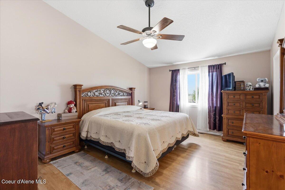 222 East Remington Road Athol, ID 83801 - Photo 21 of 73 Primary En-Suite