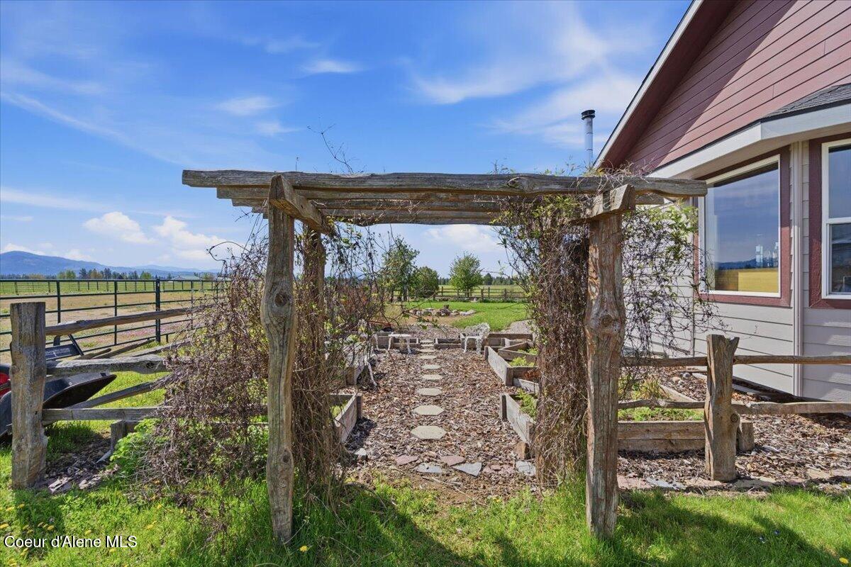 222 East Remington Road Athol, ID 83801 - Photo 50 of 73 Beautiful Garden