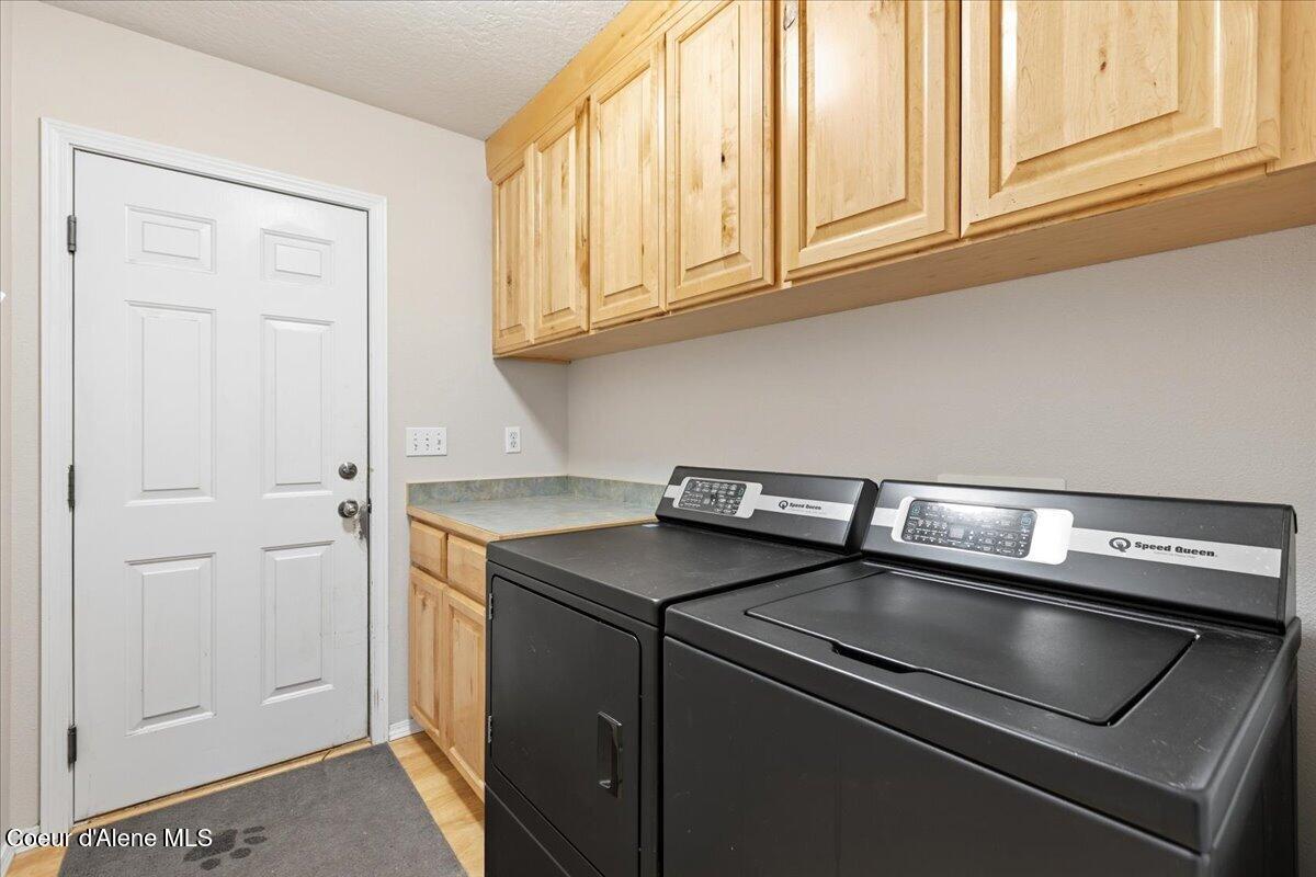 222 East Remington Road Athol, ID 83801 - Photo 51 of 78 Main Floor Laundry Room