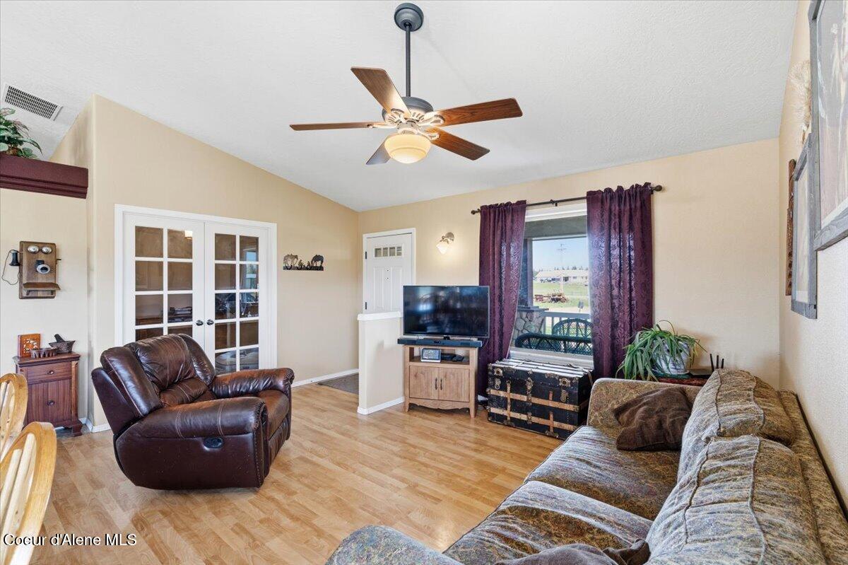 222 East Remington Road Athol, ID 83801 - Photo 9 of 73 Entry and Living Room