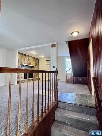 $2,450 | 283 Orchard Street, Unit 1B, Elmwood Park, NJ 07407