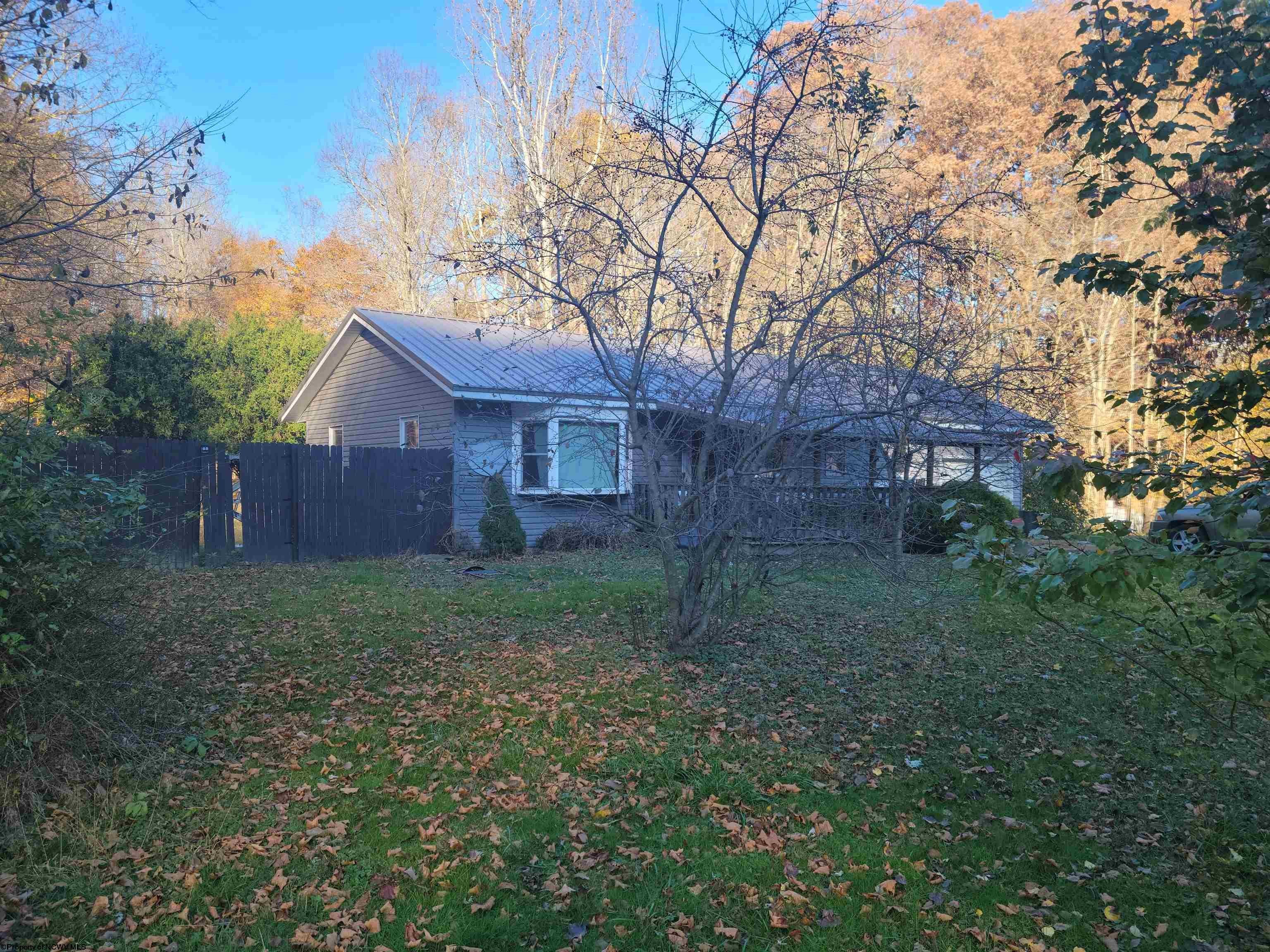 512 Main Avenue Rivesville, WV 26588 - Photo 3 of 21 Gallery Image 3