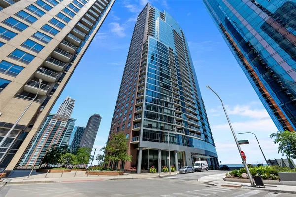 $1,895,000 | 450 East Waterside Drive, Unit 3409, Chicago, IL 60601