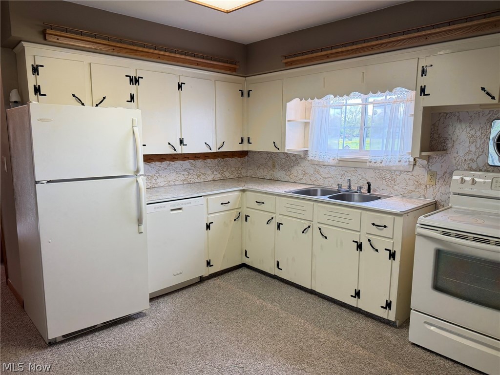 3208 Fredericksburg Road Wooster, OH 44691 - Photo 3 of 21