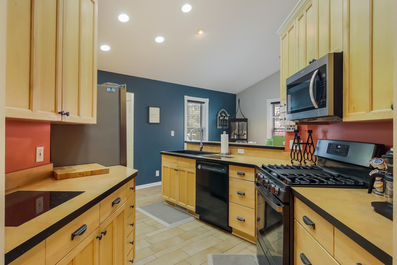 6946 Hart Road South Boardman, MI 49680 - Photo 23 of 54 1909684-22.JPG