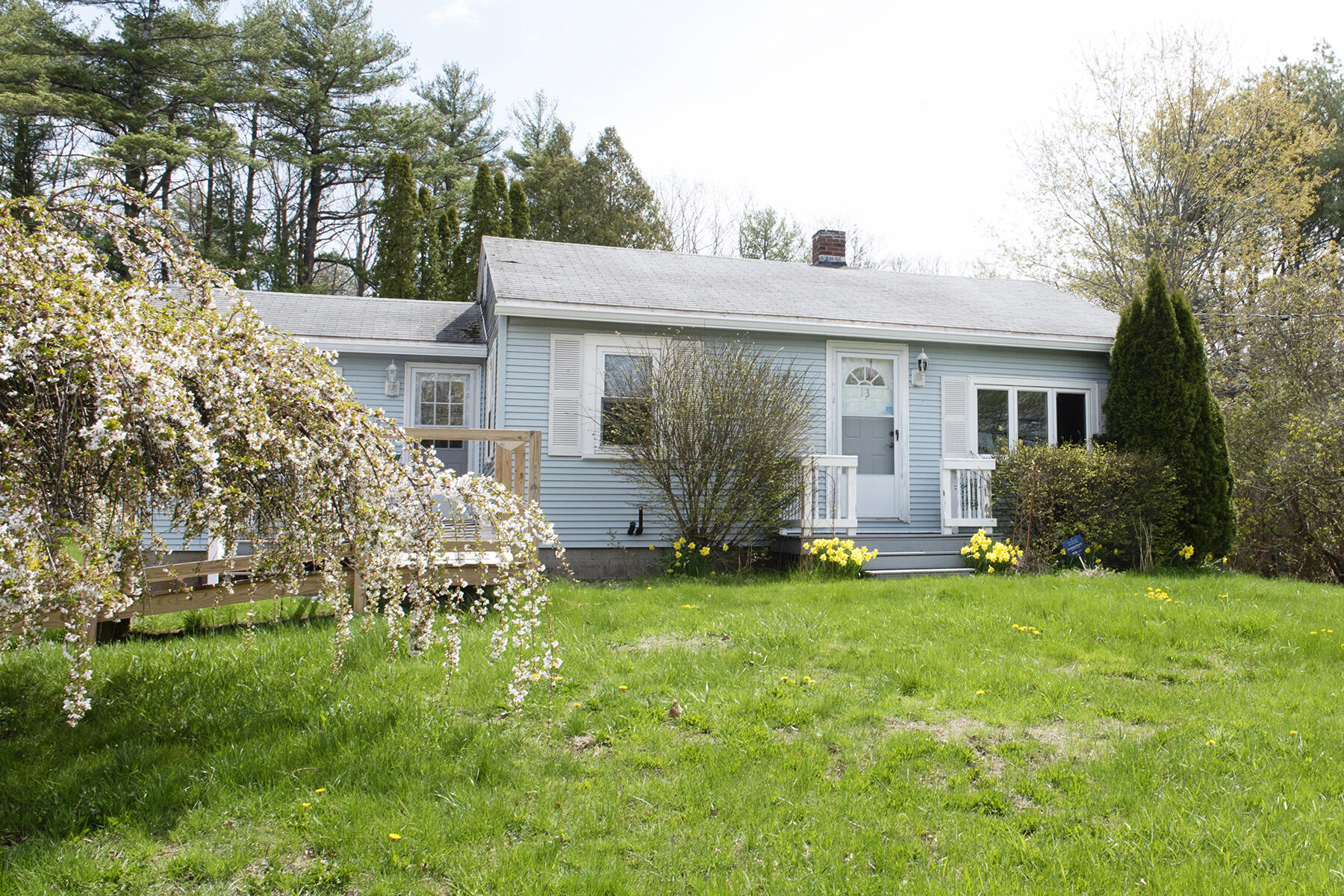13 Pine Hill Road York, ME 03902 - Photo 1 of 19 Front exterior, ramp behind tee
