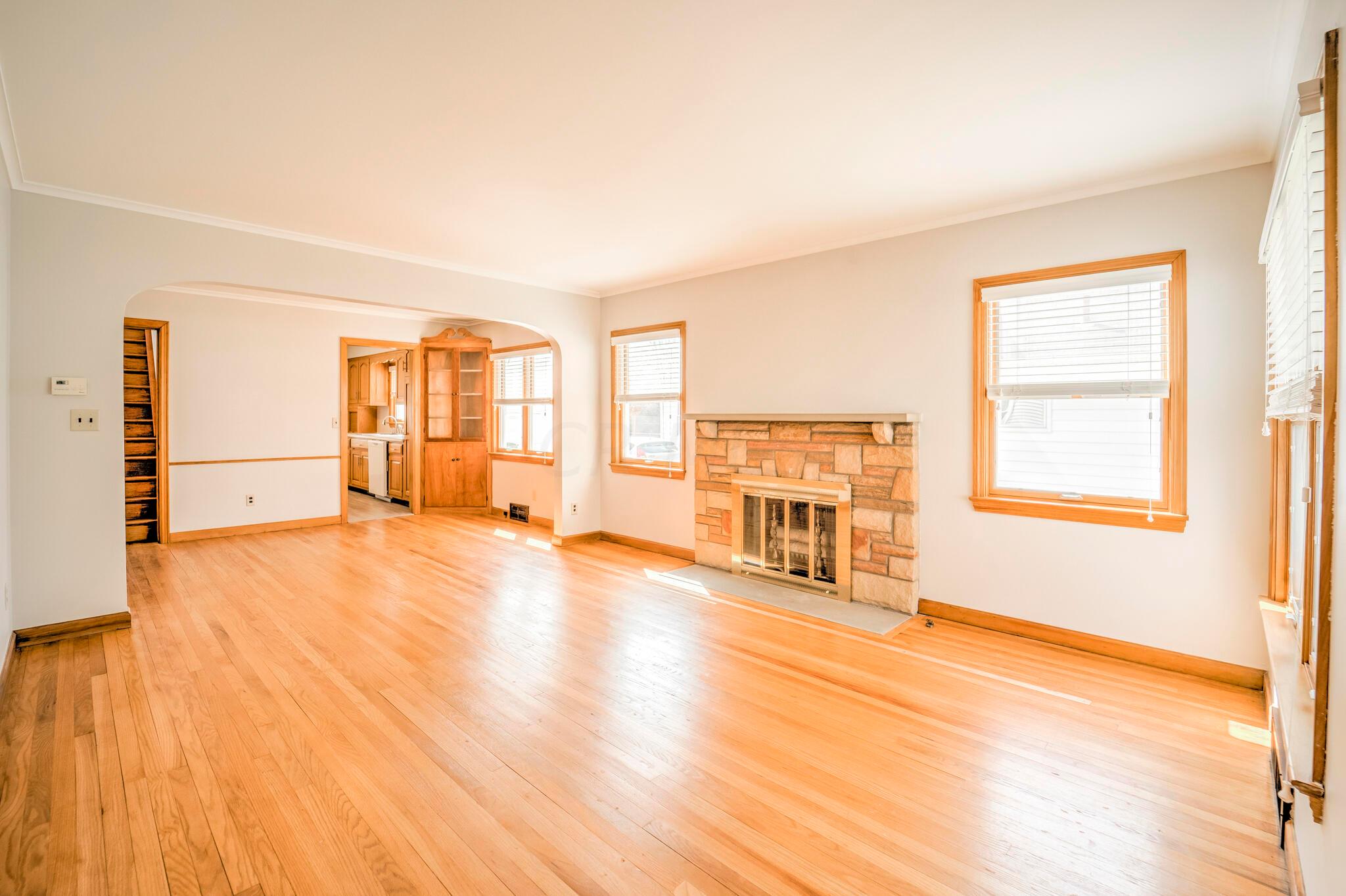 309 East Beaumont Road Columbus, OH 43214 - Photo 6 of 46 Living Room to Dining Room