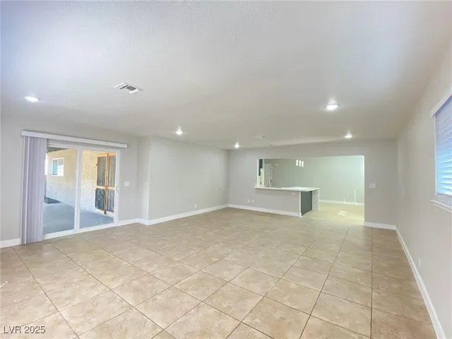 $2,200 | 3545 Moraga Drive, Las Vegas, NV 89103