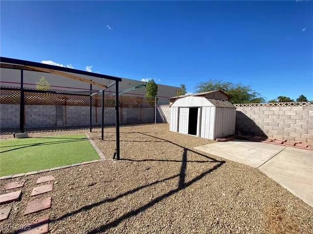 $2,200 | 3545 Moraga Drive, Las Vegas, NV 89103