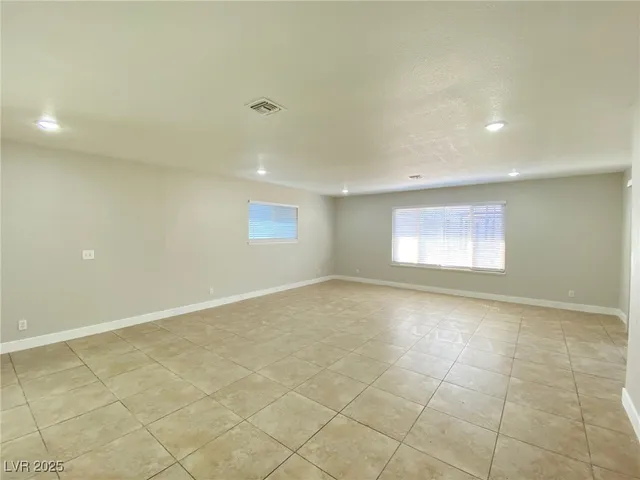 $2,200 | 3545 Moraga Drive, Las Vegas, NV 89103