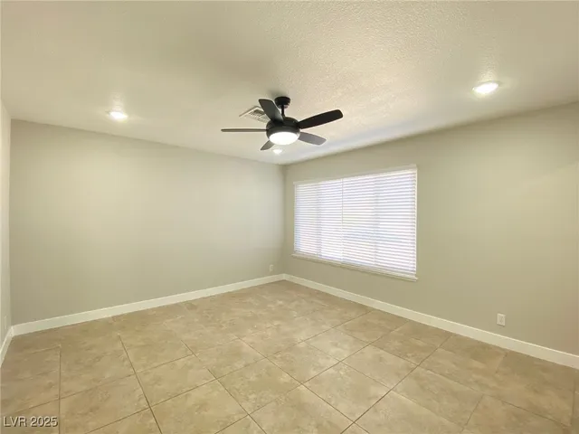 $2,200 | 3545 Moraga Drive, Las Vegas, NV 89103