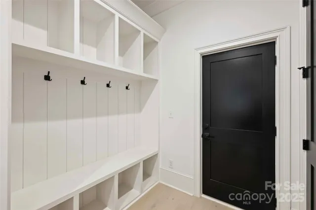 $1,825,000 | 7010 Chateau Bordeaux Lane, Charlotte, NC 28270