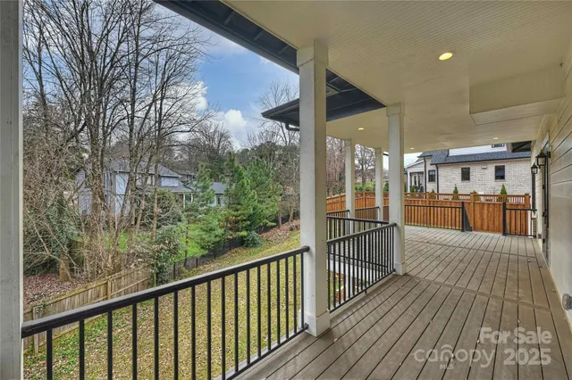 $1,825,000 | 7010 Chateau Bordeaux Lane, Charlotte, NC 28270