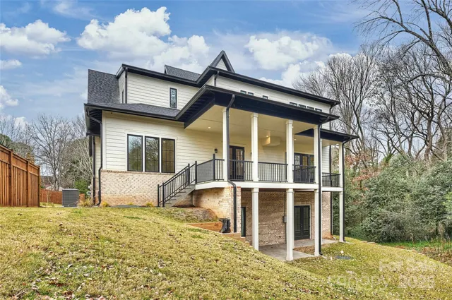 $1,825,000 | 7010 Chateau Bordeaux Lane, Charlotte, NC 28270