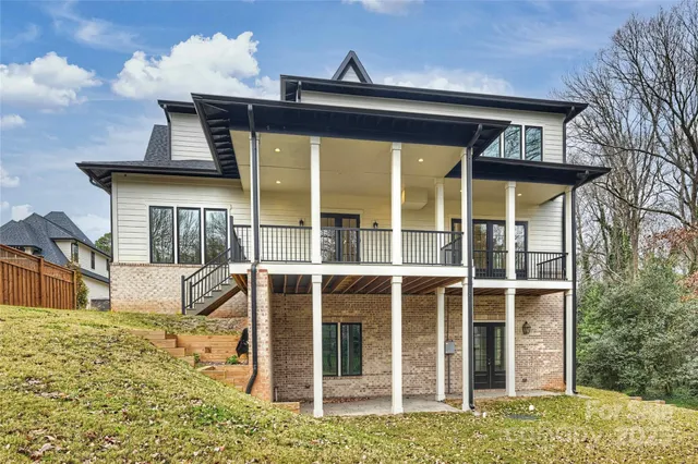 $1,825,000 | 7010 Chateau Bordeaux Lane, Charlotte, NC 28270