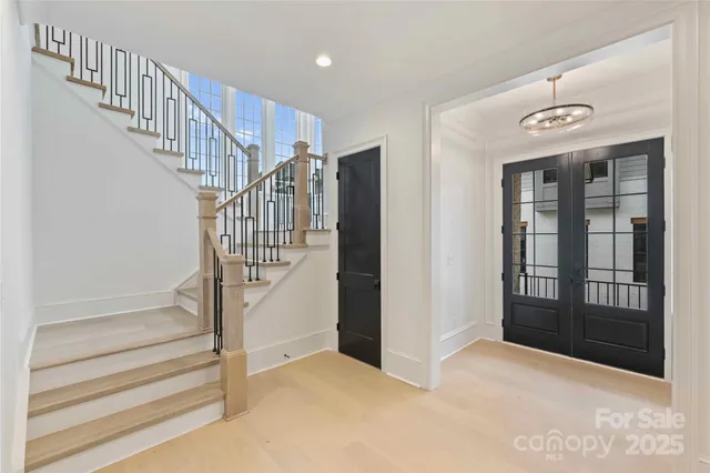 $1,825,000 | 7010 Chateau Bordeaux Lane, Charlotte, NC 28270